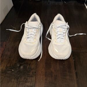 Hoka Bondi 8